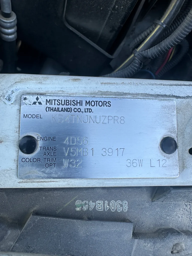 Mitsubishi Triton 2012 White Man Diesel