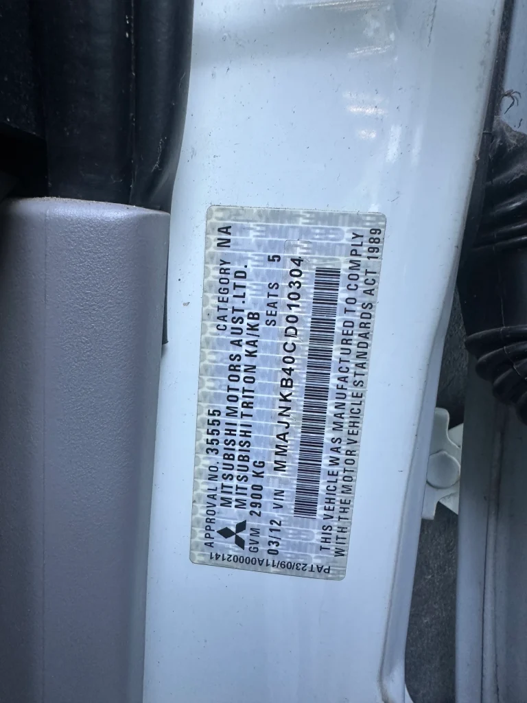 Mitsubishi Triton 2012 White Man Diesel