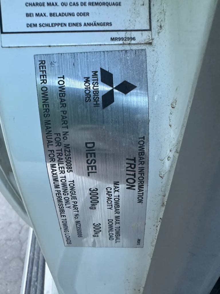 Mitsubishi Triton 2012 White Man Diesel