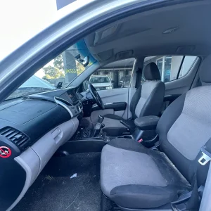 Mitsubishi Triton 2012 White Man Diesel