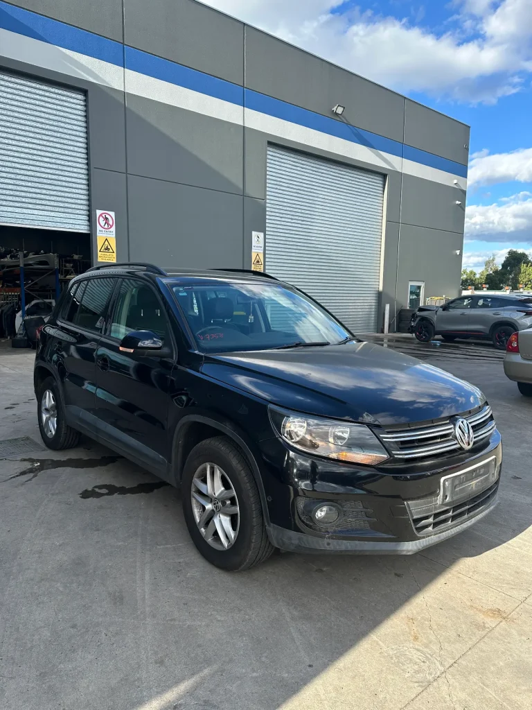 Volkswagen Tiguan 2012 Black Auto Diesel
