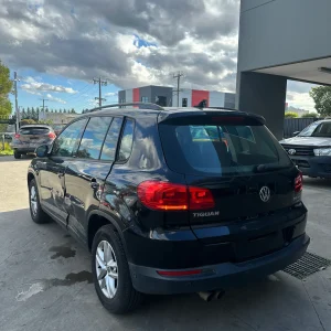 Volkswagen Tiguan 2012 Black Auto Diesel