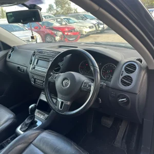 Volkswagen Tiguan 2012 Black Auto Diesel