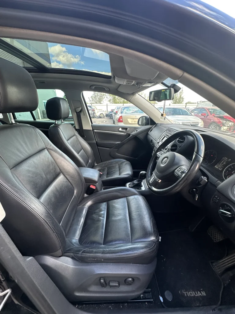 Volkswagen Tiguan 2012 Black Auto Diesel