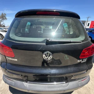 Volkswagen Tiguan 2012 Black Auto Diesel