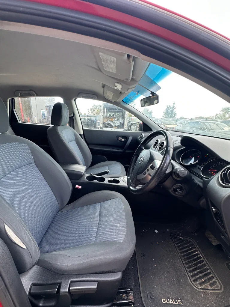 Nissan Dualis 2013 Red Auto Petrol