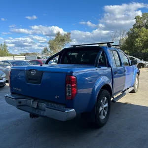 Nissan Navara 2013 Blue Auto Diesel