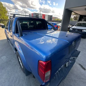 Nissan Navara 2013 Blue Auto Diesel