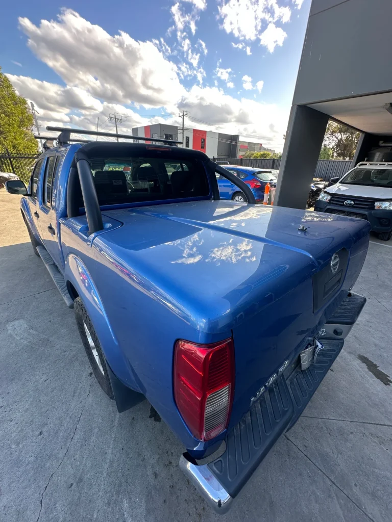 Nissan Navara 2013 Blue Auto Diesel