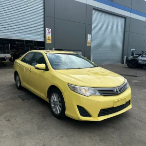 Toyota Camry 2013 Yellow Auto Petrol