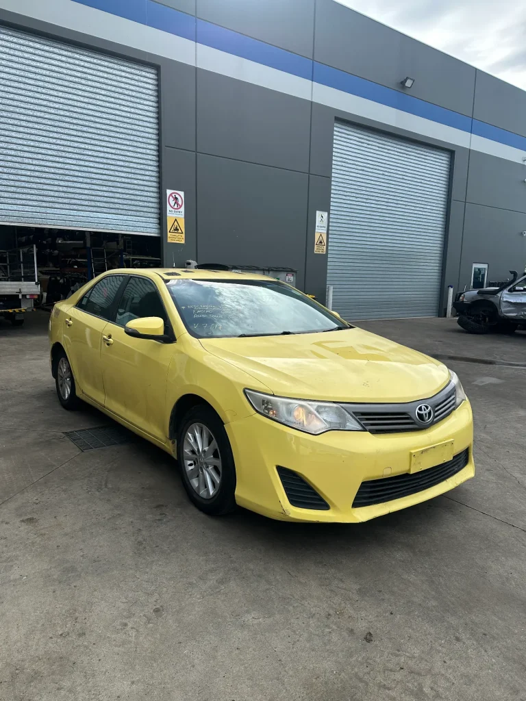 Toyota Camry 2013 Yellow Auto Petrol