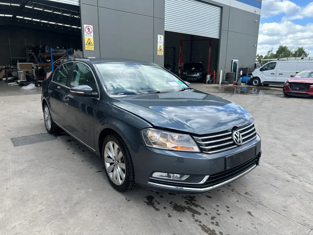 Volkswagen Passat 2013 Grey Auto Petrol