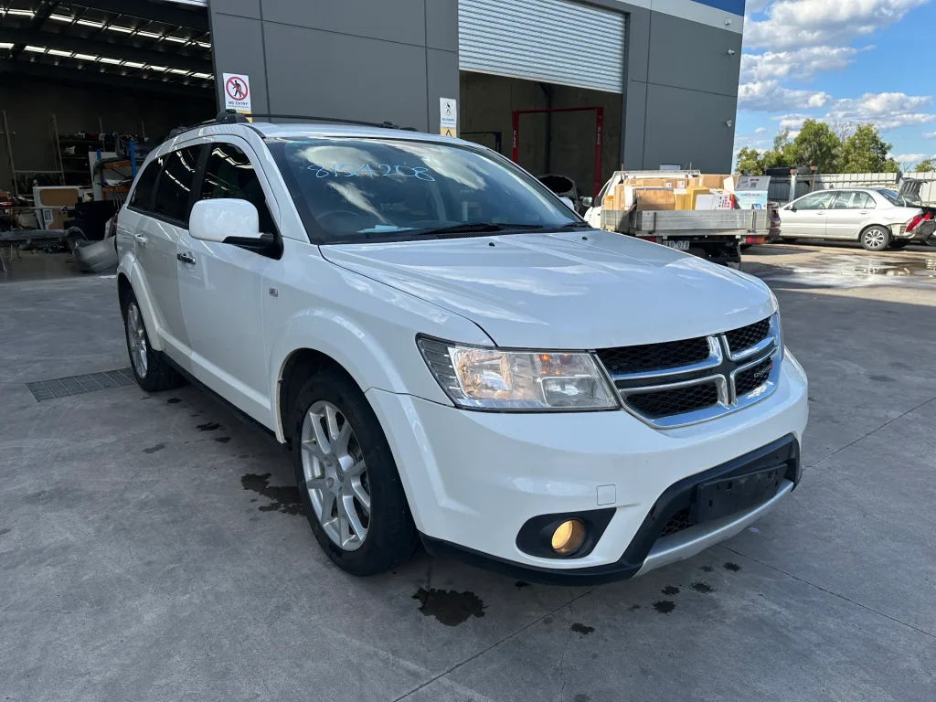 Dodge Journey 2014 White Auto Petrol