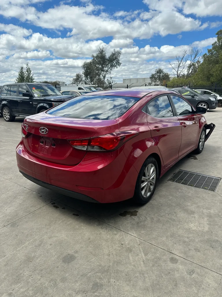 Hyundai Elantra 2014 Red Auto Petrol