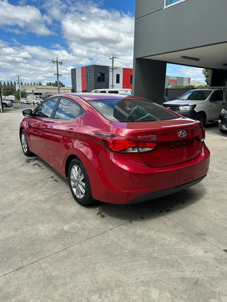 Hyundai Elantra 2014 Red Auto Petrol