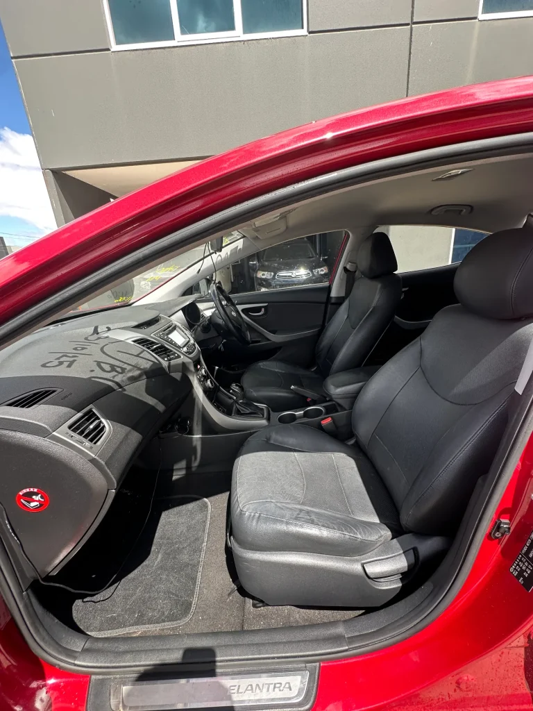 Hyundai Elantra 2014 Red Auto Petrol