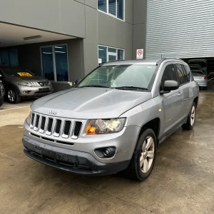 Jeep Compass 2014 Silver Man Petrol