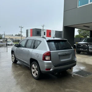 Jeep Compass 2014 Silver Man Petrol