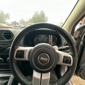 Jeep Compass 2014 Silver Man Petrol