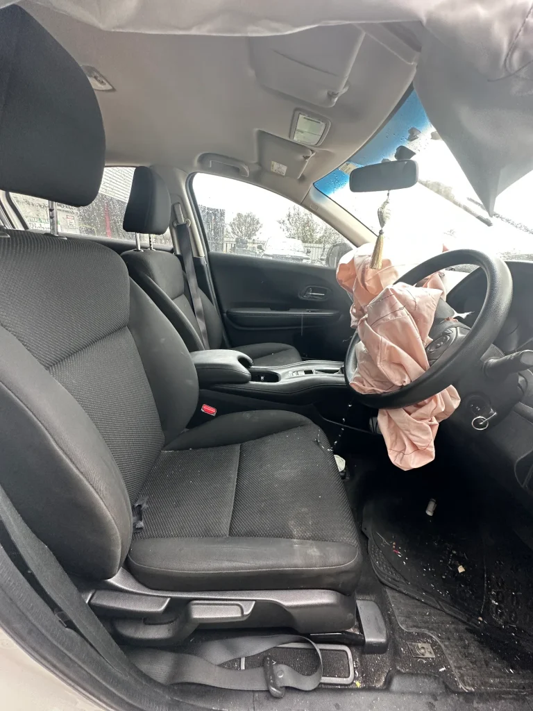 Honda Hrv 2015 White Auto Petrol