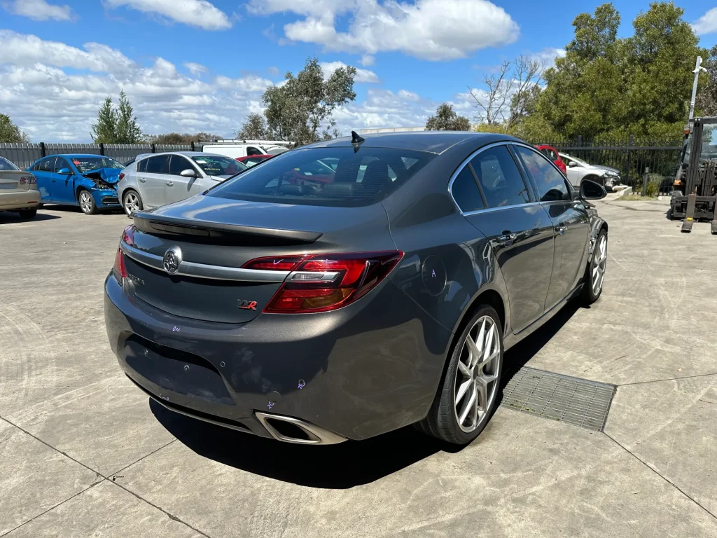 Opel Insignia 2015 White Auto Petrol