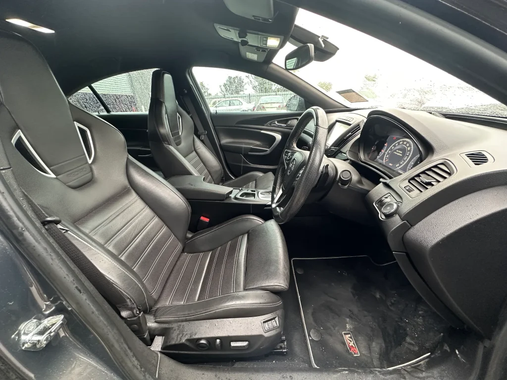 Opel Insignia 2015 White Auto Petrol