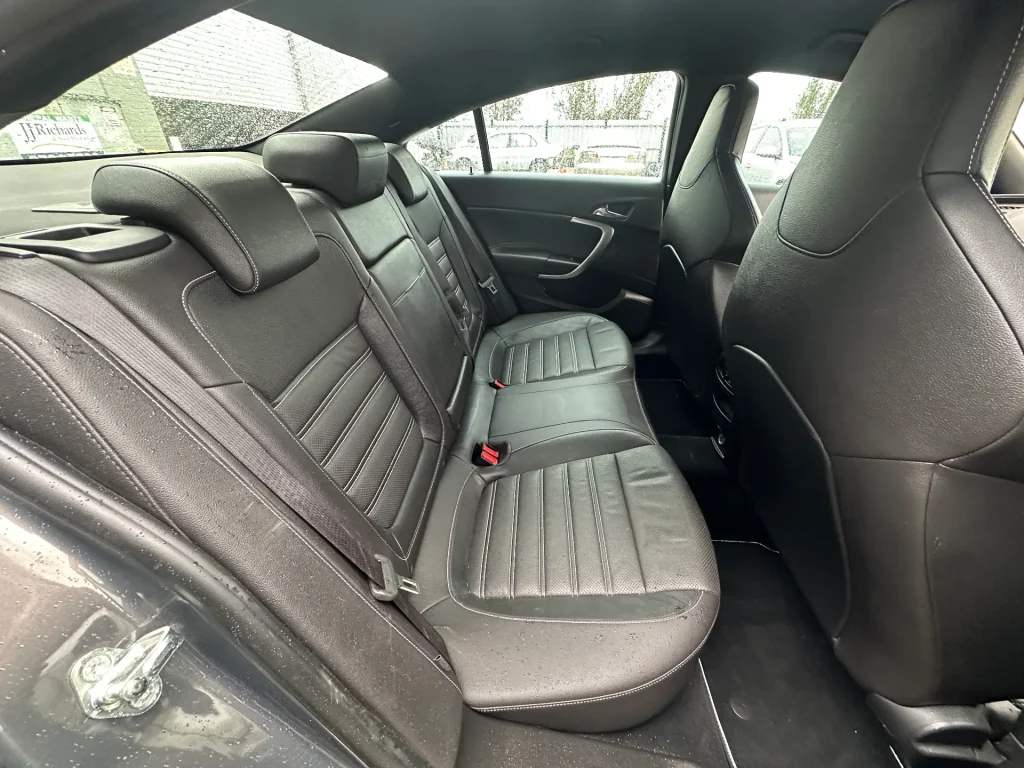Opel Insignia 2015 White Auto Petrol