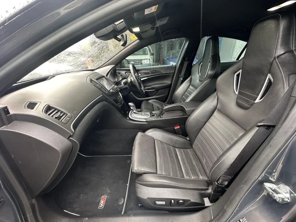 Opel Insignia 2015 White Auto Petrol