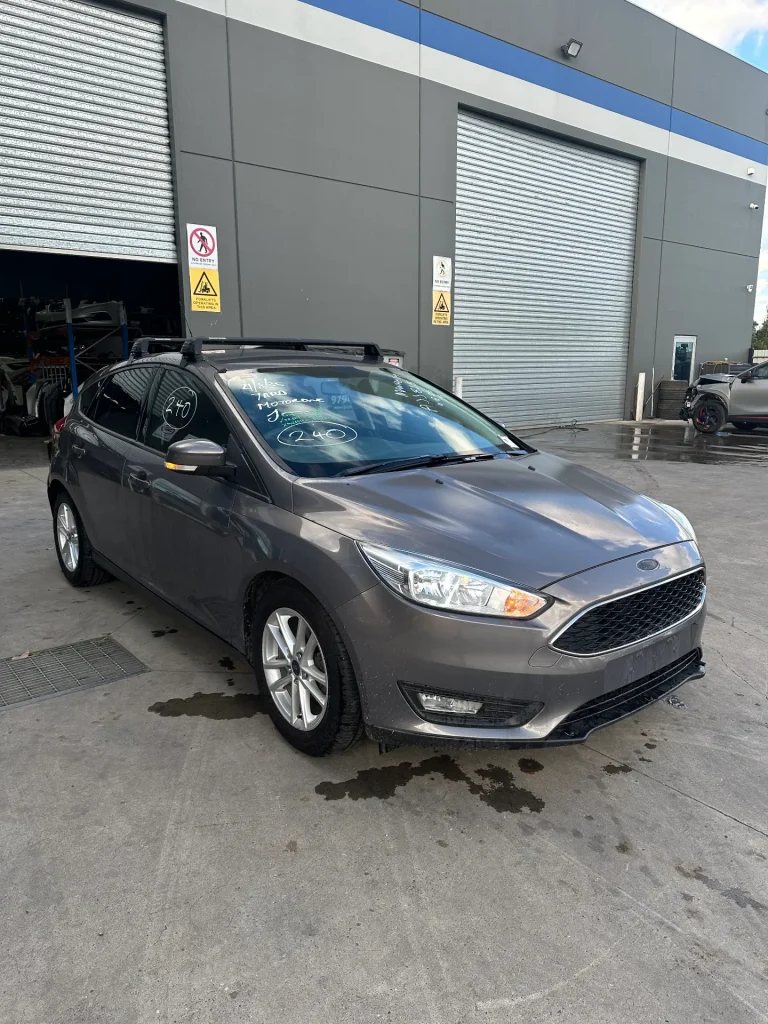 Ford Focus 2016 Brown Auto Petrol