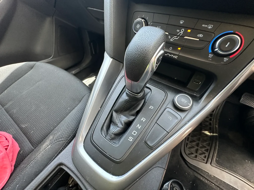 Ford Focus 2016 Brown Auto Petrol
