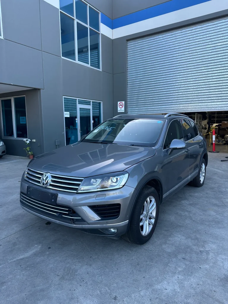 Volkswagen Touareg 2016 Grey Auto Diesel
