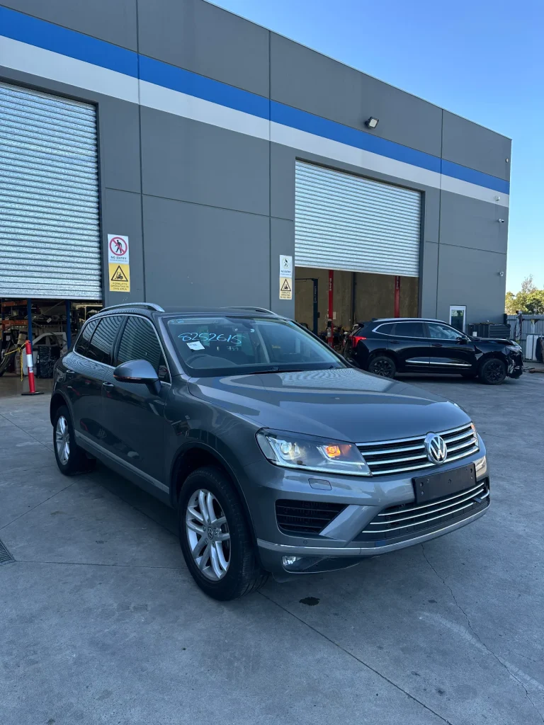 Volkswagen Touareg 2016 Grey Auto Diesel