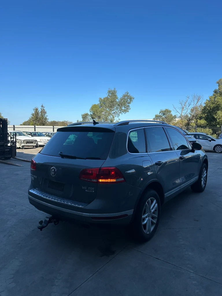 Volkswagen Touareg 2016 Grey Auto Diesel