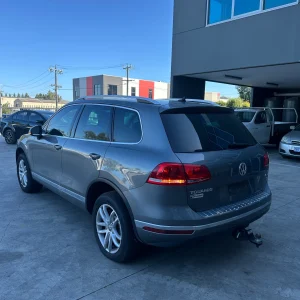 Volkswagen Touareg 2016 Grey Auto Diesel
