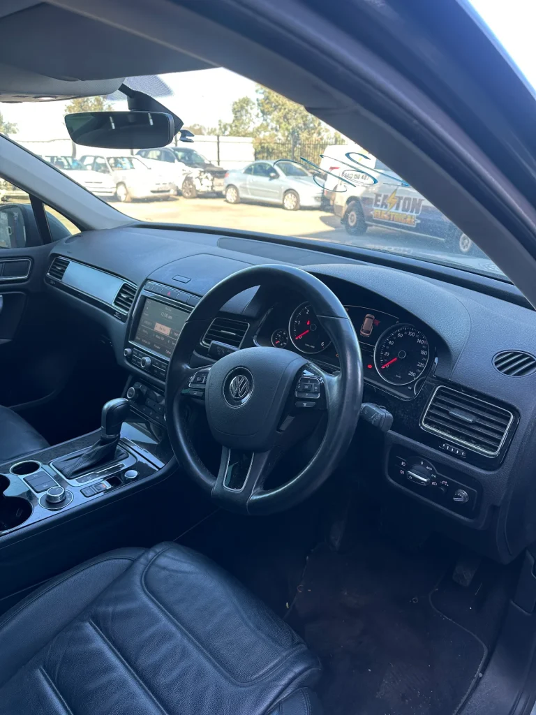 Volkswagen Touareg 2016 Grey Auto Diesel