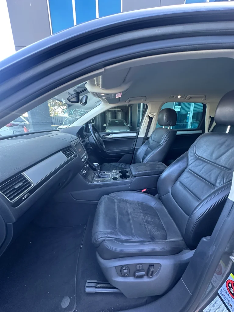 Volkswagen Touareg 2016 Grey Auto Diesel
