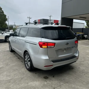Kia Carnival 2018 Silver Auto Diesel