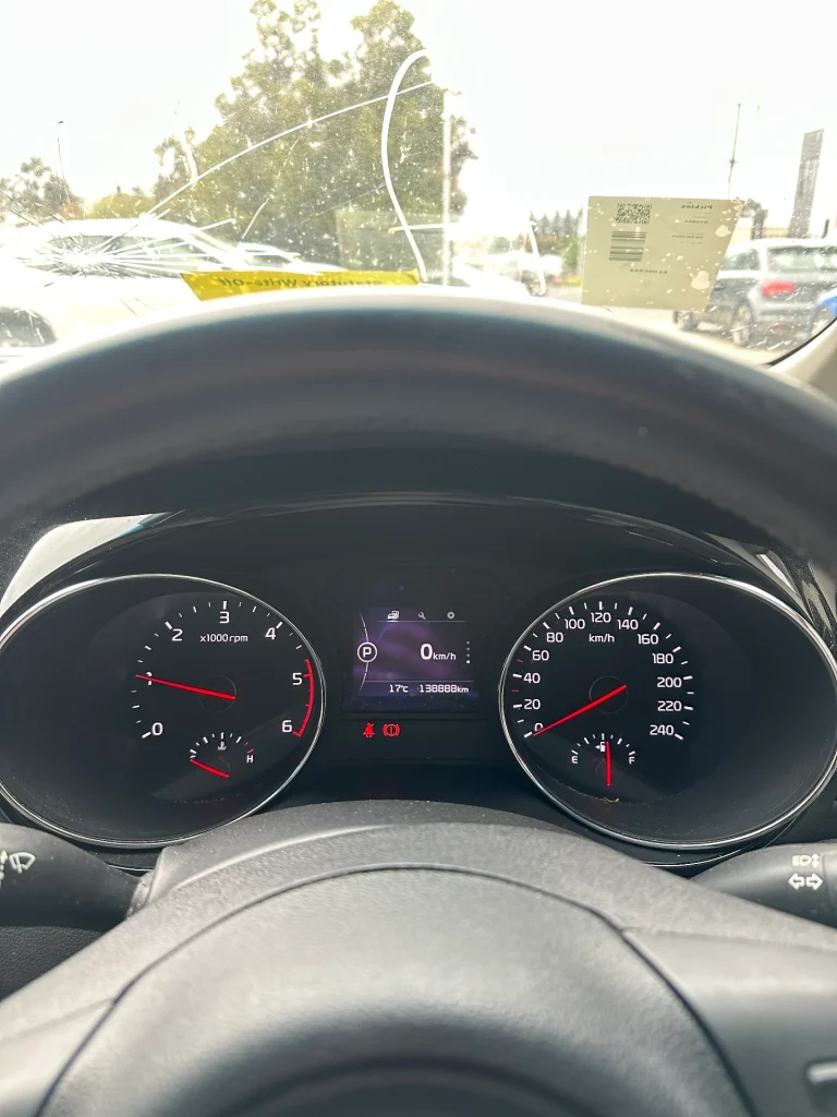 Kia Carnival 2018 Silver Auto Diesel