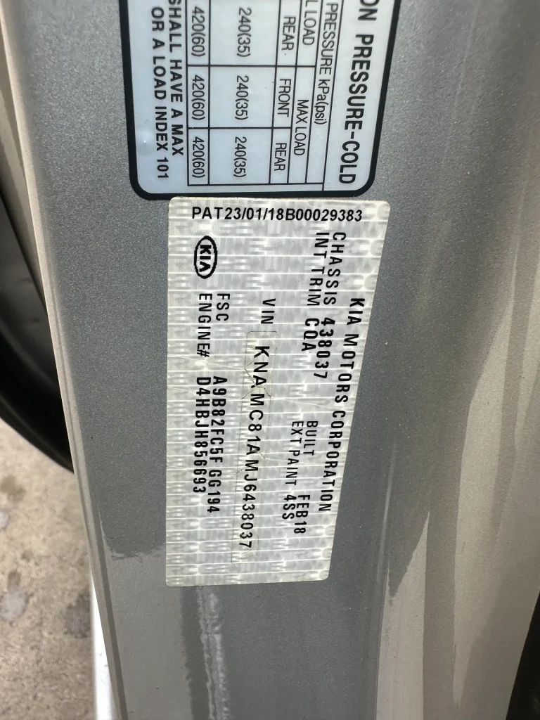 Kia Carnival 2018 Silver Auto Diesel