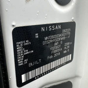 Nissan Navara 2018 White Man Diesel