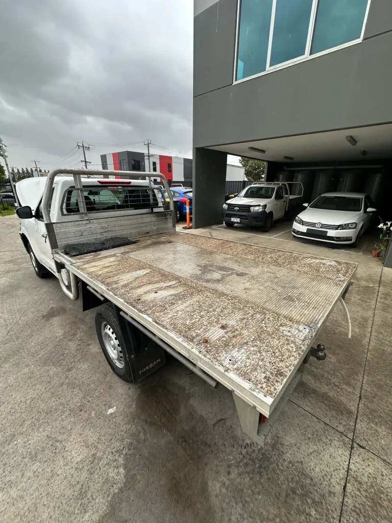 Nissan Navara 2018 White Man Diesel