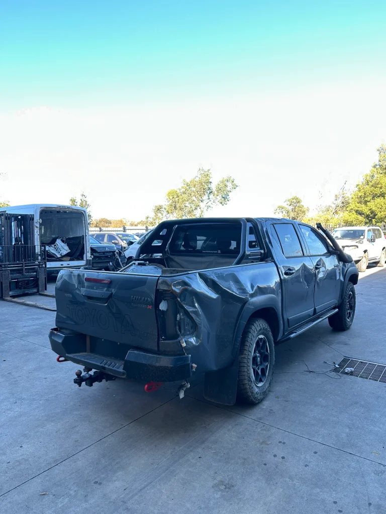 Toyota Hilux 2018 Grey Auto Diesel