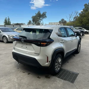 Toyota Yaris 2021 White Auto Petrol-Electric