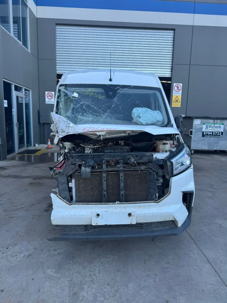 LDV Deliver 9 2023 White Auto Diesel