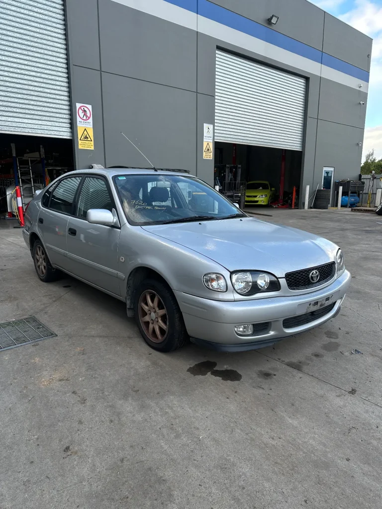 Toyota Corolla 2001 Silver Auto Petrol