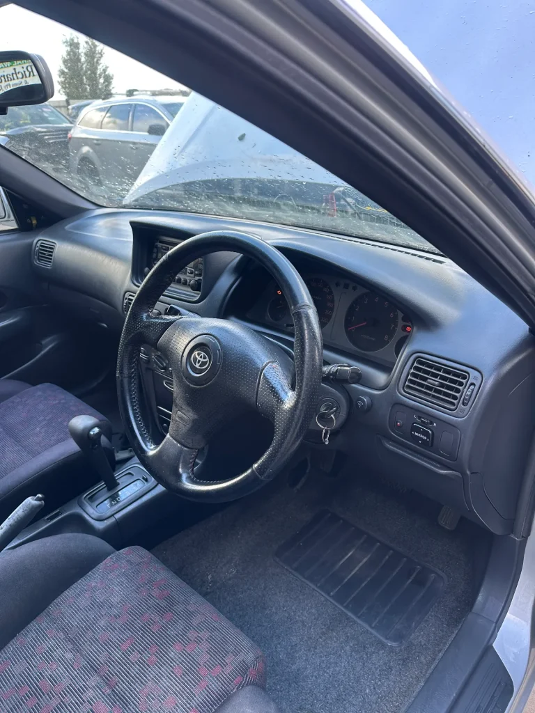 Toyota Corolla 2001 Silver Auto Petrol