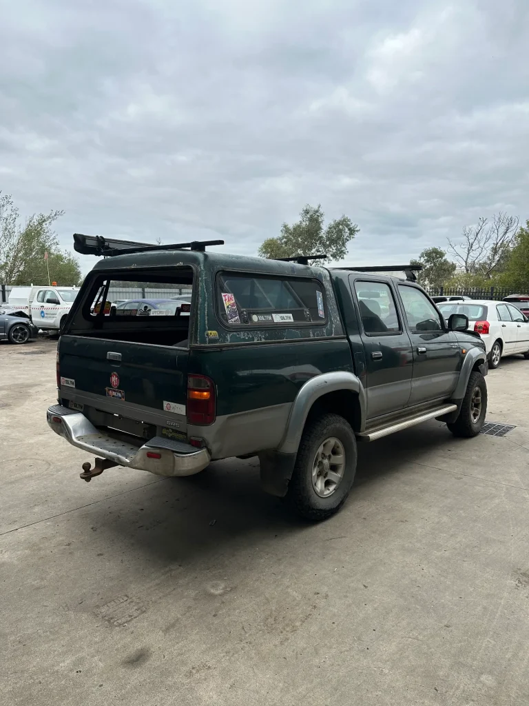 Toyota Hilux 2001 Green Man Diesel