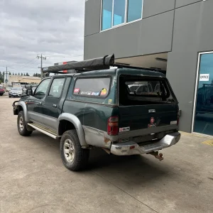 Toyota Hilux 2001 Green Man Diesel
