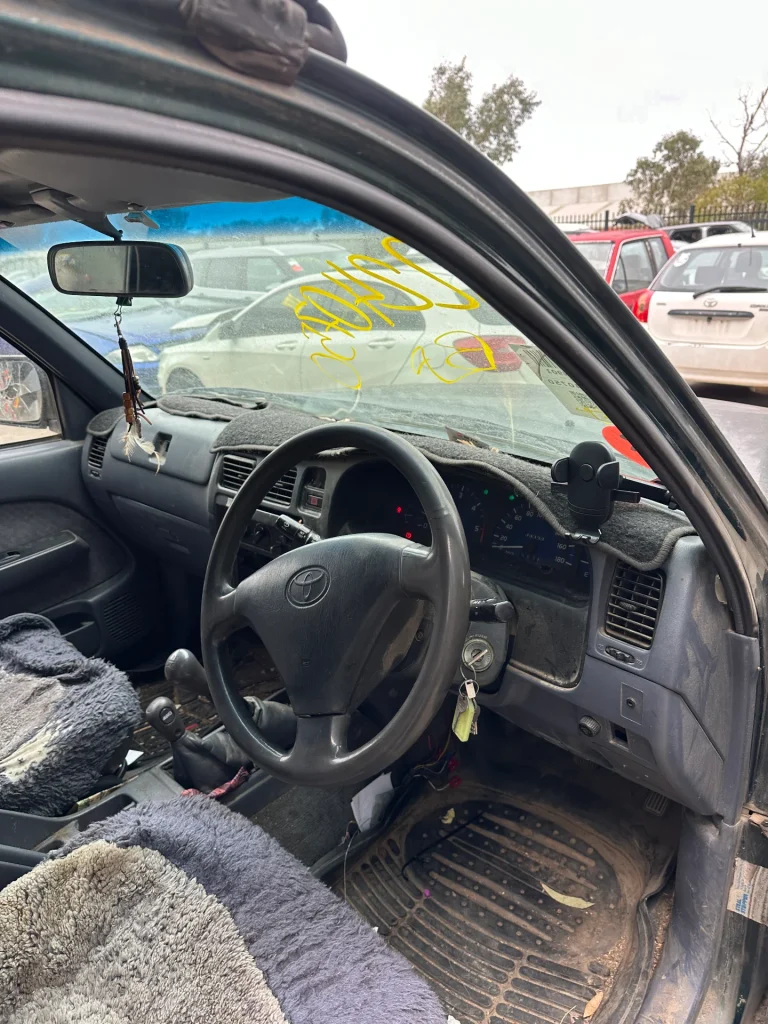 Toyota Hilux 2001 Green Man Diesel