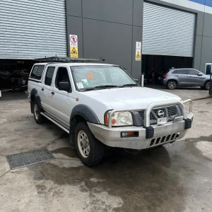 Nissan Navara 2004 White Man Diesel